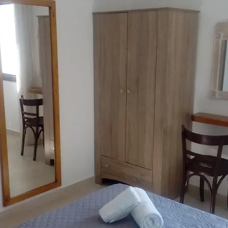 Apartment Patriko - House 1, Traditional Stone House