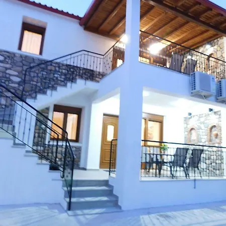 Апартаменты Patriko - House 1, Traditional Stone House Айос-Николаос