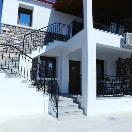Patriko - House 1, Traditional Stone House Айос-Николаос
