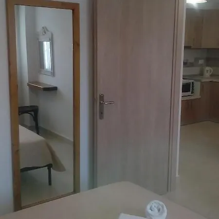 Apartamento Patriko - House 1, Traditional Stone House *